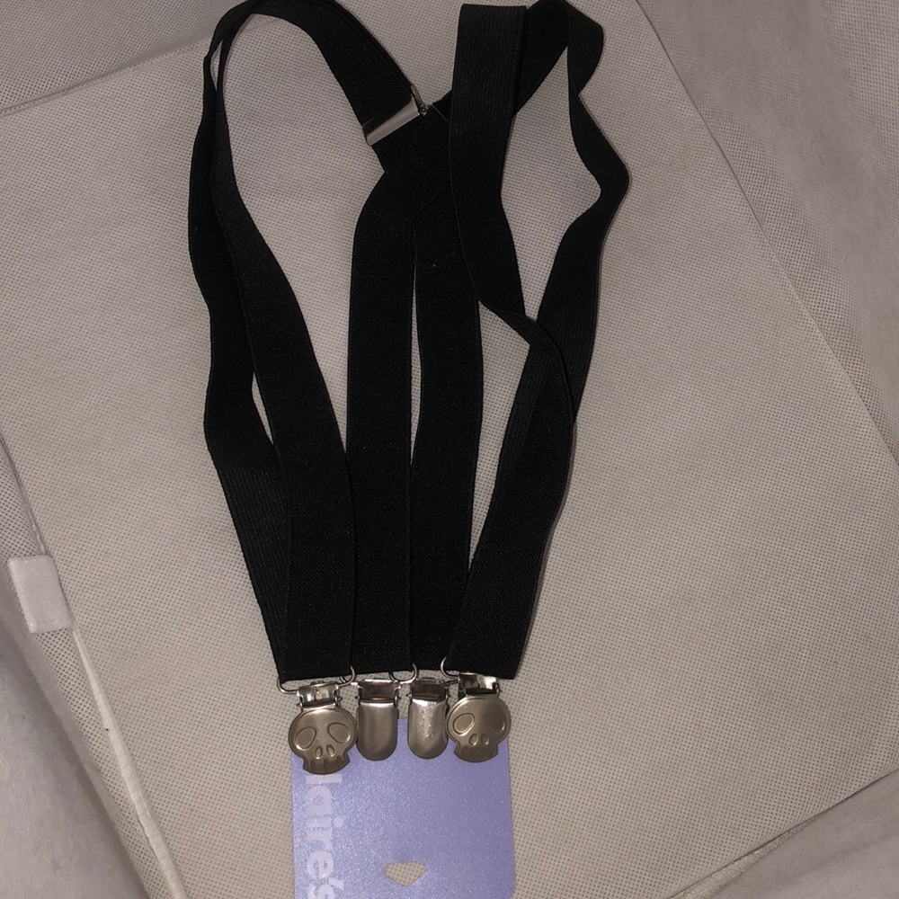 Skull head suspenders